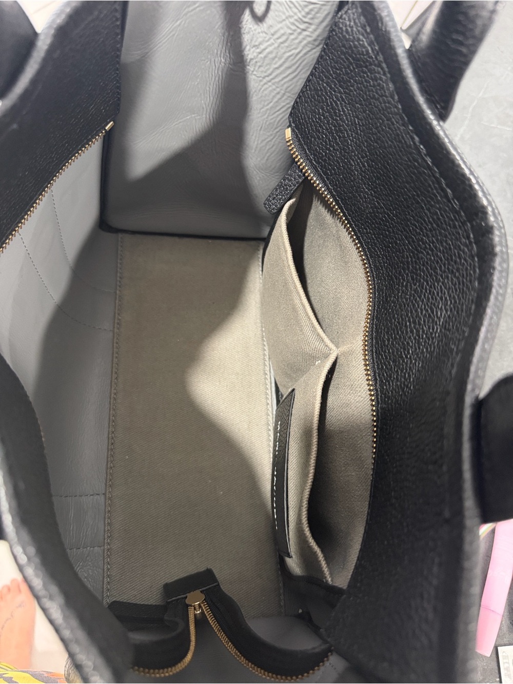 Marc Jacobs Black Leather Tote Bag MEDIUM - Picture 5 of 7